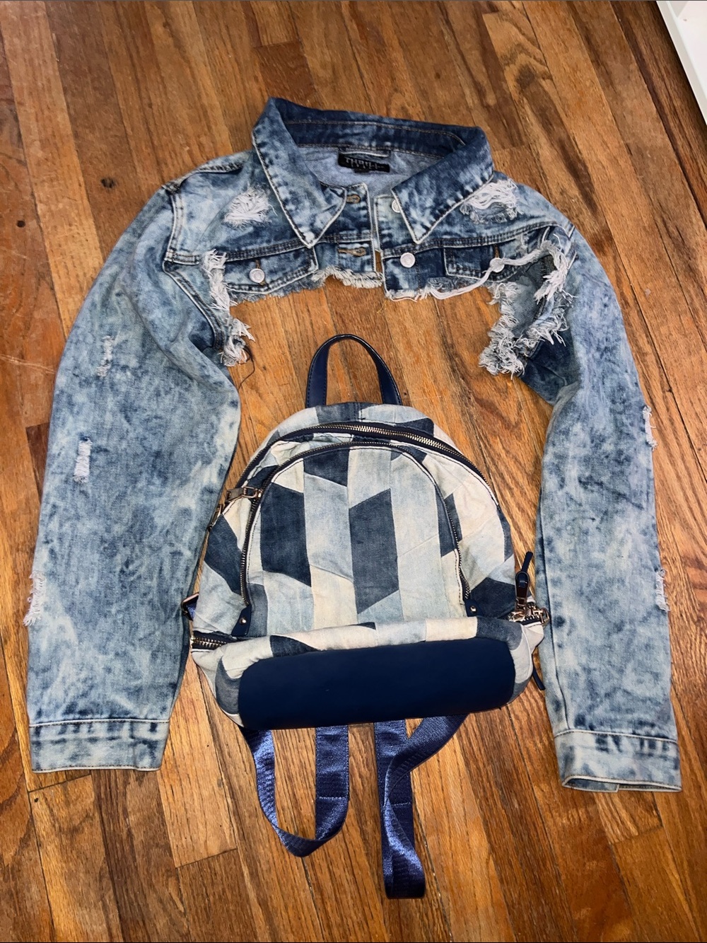 Set of 3x super cropped destroyed acid watch denim jacket and patchwork bag